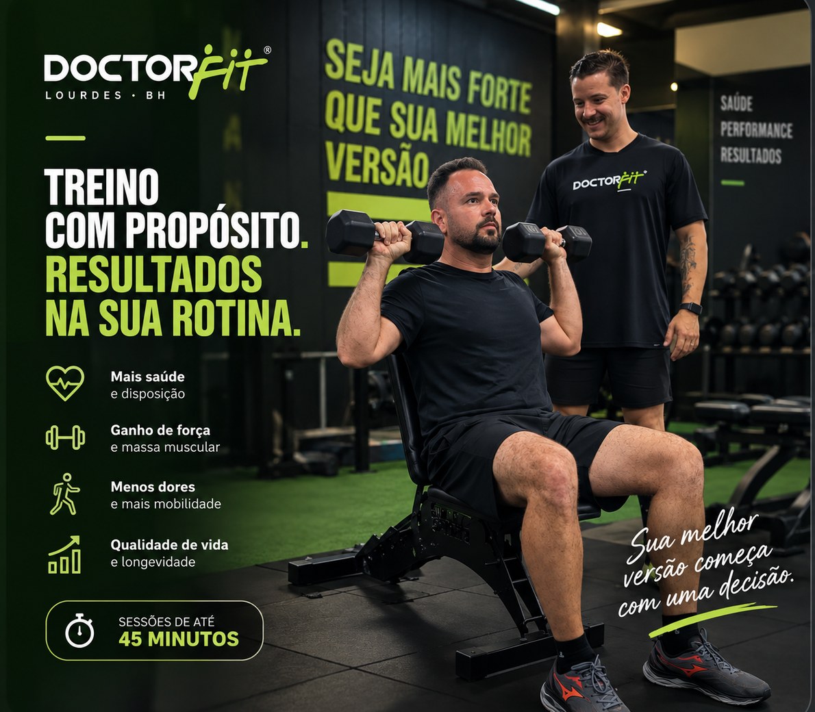 Treinamento personalizado na DoctorFit Lourdes com aluno e professor